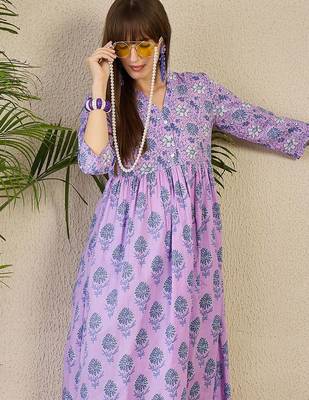 Adults-Women Floral Printed Cotton A-Line Kurta with Trousers 6
