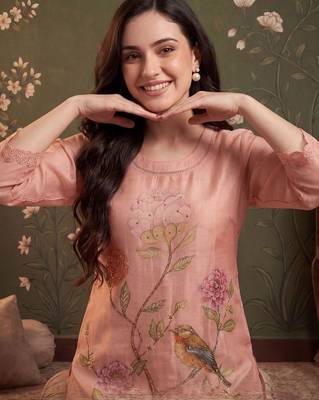 Women Floral Embroidered Regular Thread Work Linen Kurta with Trousers 3