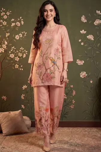 Women Floral Embroidered Regular Thread Work Linen Kurta with Trousers
