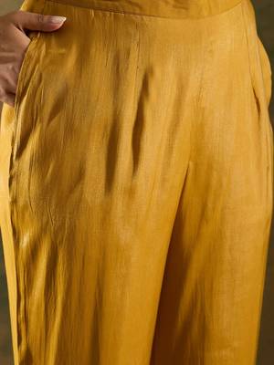 Floral Embroidered Kurta With Trousers & Dupatta 3