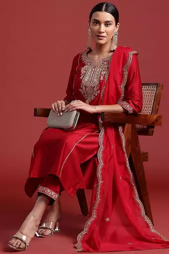 Ethnic Motifs Yoke Design Zari Panelled Liva Kurta With Trousers & Dupatta