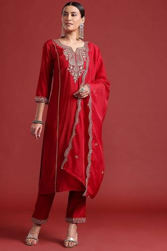 Ethnic Motifs Yoke Design Zari Panelled Liva Kurta With Trousers & Dupatta