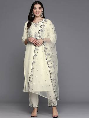 Women Ethnic Motifs Embroidered Regular Thread Work Kurta with Trousers & Dupatta 1