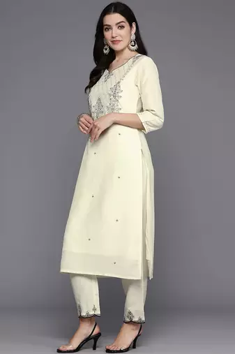 Women Ethnic Motifs Embroidered Regular Thread Work Kurta with Trousers & Dupatta