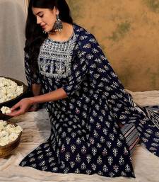 Ethnic Motifs Printed Regular Thread Work Kurta With Trousers & Dupatta
