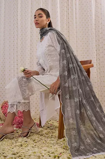 Floral Embroidered Round Neck Pure Cotton Straight Kurta with Trousers & Dupatta