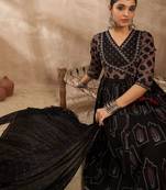 Women Ethnic Motifs Printed Pleated Beads and Stones Pure Cotton Kurta with Trousers & With Dupatta