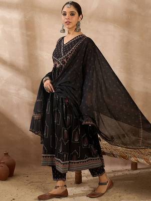Women Ethnic Motifs Printed Pleated Beads and Stones Pure Cotton Kurta with Trousers & With Dupatta 6