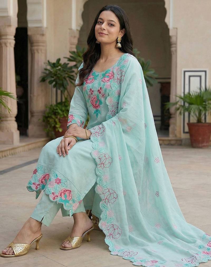 Women Floral Embroidered Regular Thread Work Pure Cotton Kurta with Trousers & With Dupatta