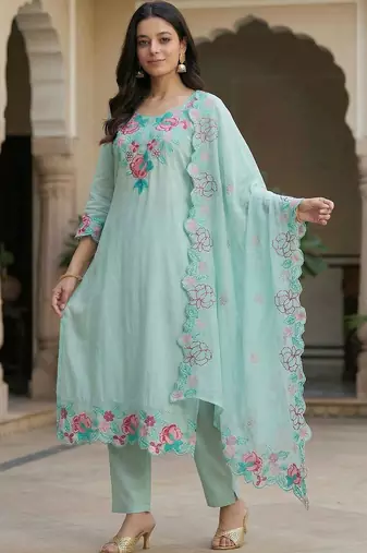 Women Floral Embroidered Regular Thread Work Pure Cotton Kurta with Trousers & With Dupatta