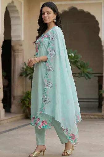 Women Floral Embroidered Regular Thread Work Pure Cotton Kurta with Trousers & With Dupatta