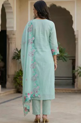 Women Floral Embroidered Regular Thread Work Pure Cotton Kurta with Trousers & With Dupatta