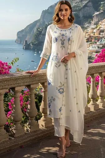 Women Floral Embroidered Regular Thread Work Pure Cotton Kurta with Trousers & With Dupatta