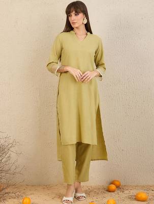 Mandarin Collar Kurta with Trousers 1