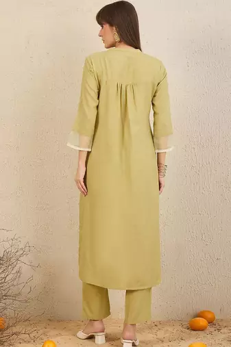 Mandarin Collar Kurta with Trousers