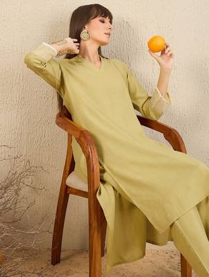 Mandarin Collar Kurta with Trousers 7