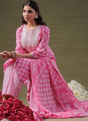 Pink Floral Printed Straight Pure Cotton Kurta With Trousers & Dupatta 1