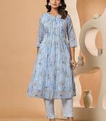 Women Printed Pleated Pure Cotton Kurta with Trousers