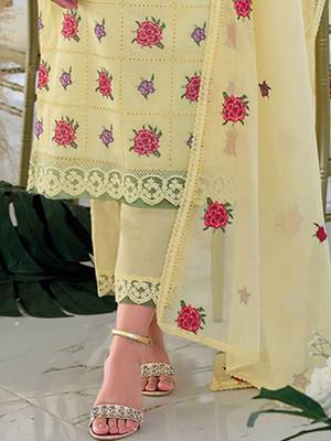 Floral Embroidered V-Neck Pure Cotton Straight Kurta With Trousers & Dupatta 6