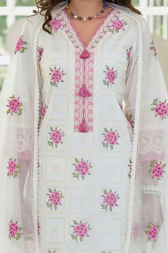 Women Floral Embroidered Regular Thread Work Pure Cotton Kurta