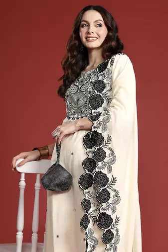Ethnic Motifs Embroidered Thread Work Pure Cotton Kurta Set