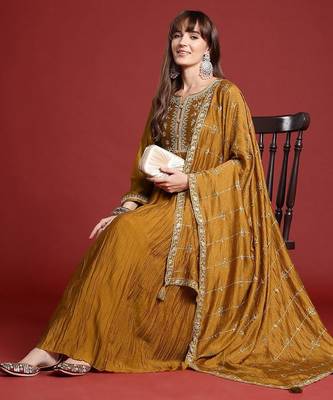 Floral Embroidered Pleated Zari Kurta With Trousers & Dupatta 1