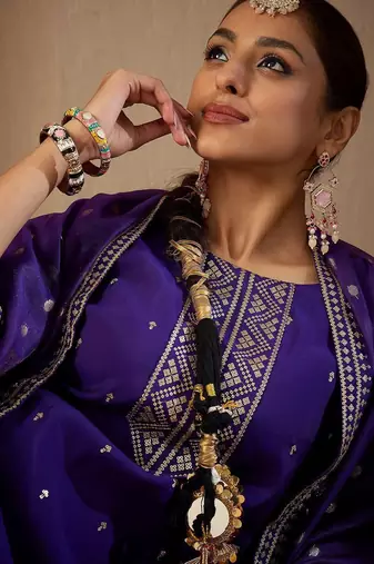 Women Ethnic Motifs Embroidered Regular Sequinned Kurta with Trousers & With Dupatta