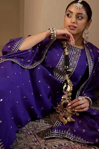 Women Ethnic Motifs Embroidered Regular Sequinned Kurta with Trousers & With Dupatta