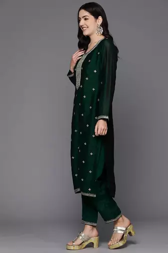 Women Floral Embroidered Regular Sequinned Kurta with Trousers & Dupatta