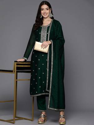 Women Floral Embroidered Regular Sequinned Kurta with Trousers & Dupatta 8