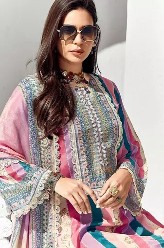 Women Ethnic Motifs Printed Regular Thread Work Kurta Trousers With Dupatta