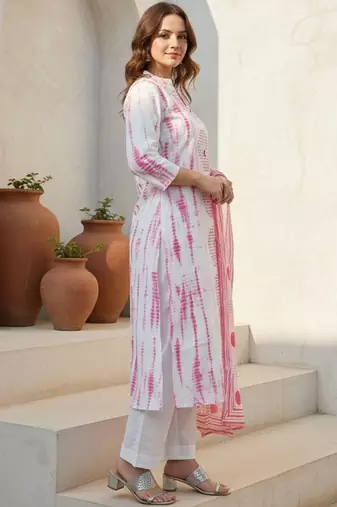 Floral Printed Notch Mandarin Collar Cotton Kurta With Trousers & Dupatta