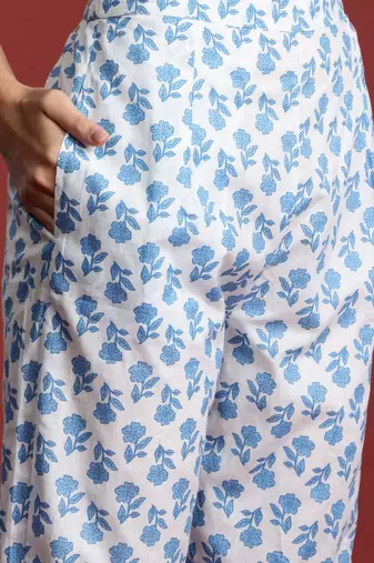 Floral Printed Panelled Beads & Stones Pure Cotton Kurta With Trousers & Dupatta