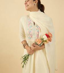 Floral Embroidered Mandarin Collar A Line Pure Cotton Kurta With Trouser &Dupatta