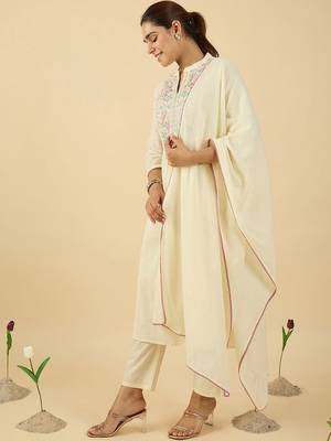 Floral Embroidered Mandarin Collar A Line Pure Cotton Kurta With Trouser &Dupatta 4