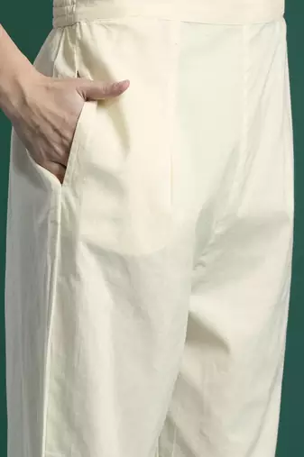 Floral Embroidered Panelled Thread Work Pure Cotton Kurta With Trousers & Dupatta