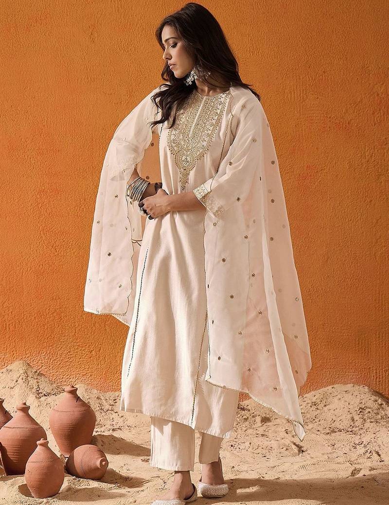 Off White Ethnic Motifs Embroidered Panelled Zari Kurta With Trousers & Dupatta