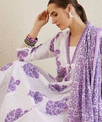 V-Neck Floral Printed Panelled Pure Cotton Kurta Set 1
