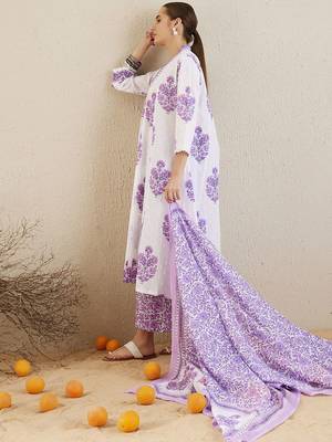 V-Neck Floral Printed Panelled Pure Cotton Kurta Set 5