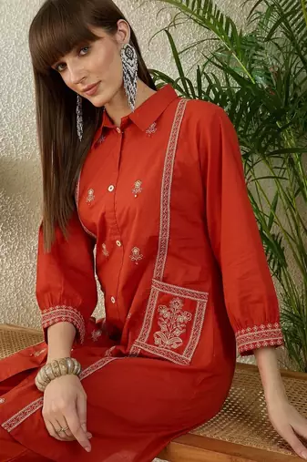 Ethnic Motifs Embroidered Thread Work Pure Cotton Kurta With Trouser