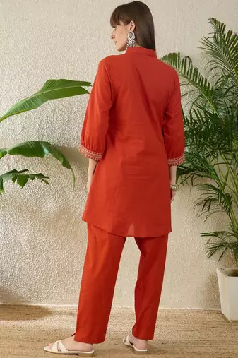 Ethnic Motifs Embroidered Thread Work Pure Cotton Kurta With Trouser