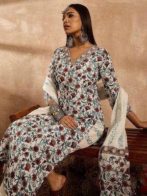 Women Floral Printed Regular Pure Cotton Kurta with Trousers & With Dupatta 2