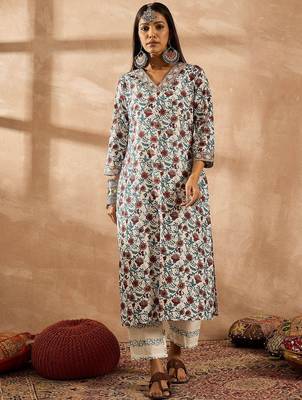Women Floral Printed Regular Pure Cotton Kurta with Trousers & With Dupatta 5