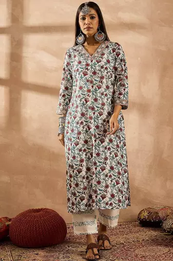 Women Floral Printed Regular Pure Cotton Kurta with Trousers & With Dupatta