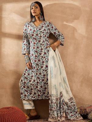 Women Floral Printed Regular Pure Cotton Kurta with Trousers & With Dupatta 7