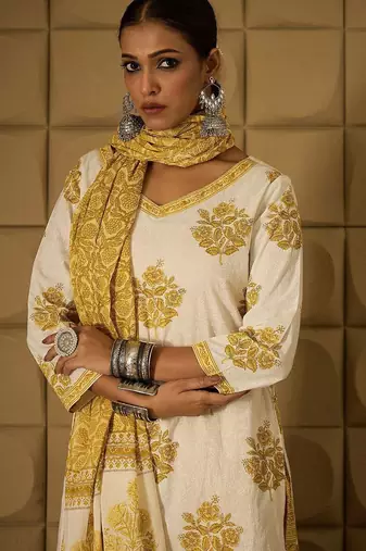 Floral Printed V-Neck Pure Cotton Straight Kurta With Salwar & Dupatta