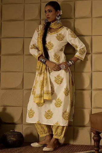 Floral Printed V-Neck Pure Cotton Straight Kurta With Salwar & Dupatta