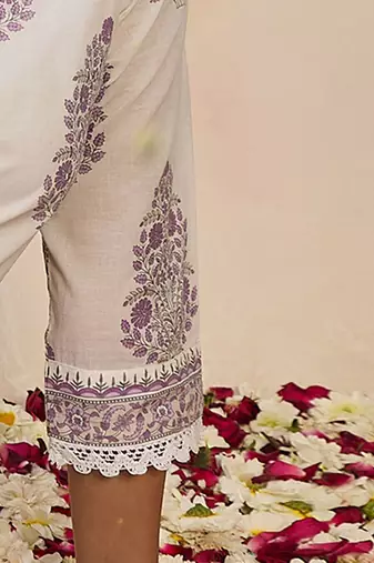 Women Floral Printed Pure Cotton Kurta with Trousers & With Dupatta