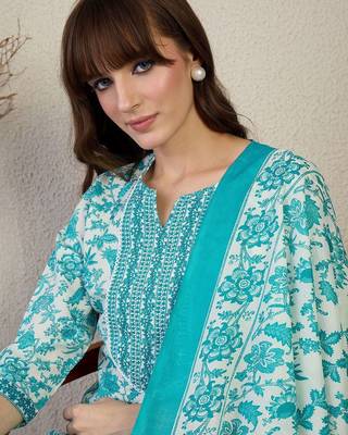 Floral Printed Straight Kurta With Trousers & Dupatta 3