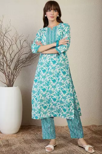 Floral Printed Straight Kurta With Trousers & Dupatta